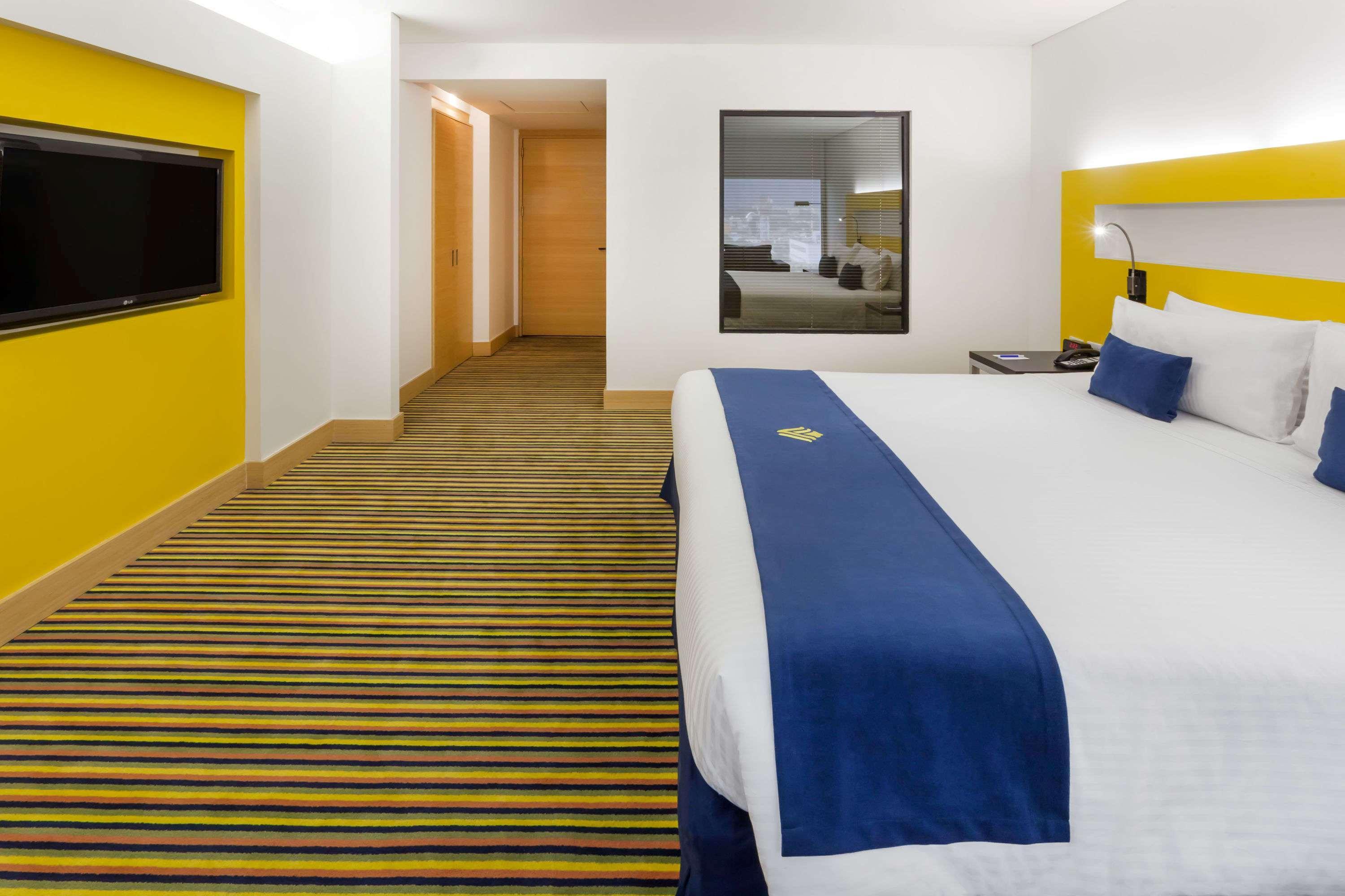 Wyndham Bogota Hotell Eksteriør bilde A room at the hotel