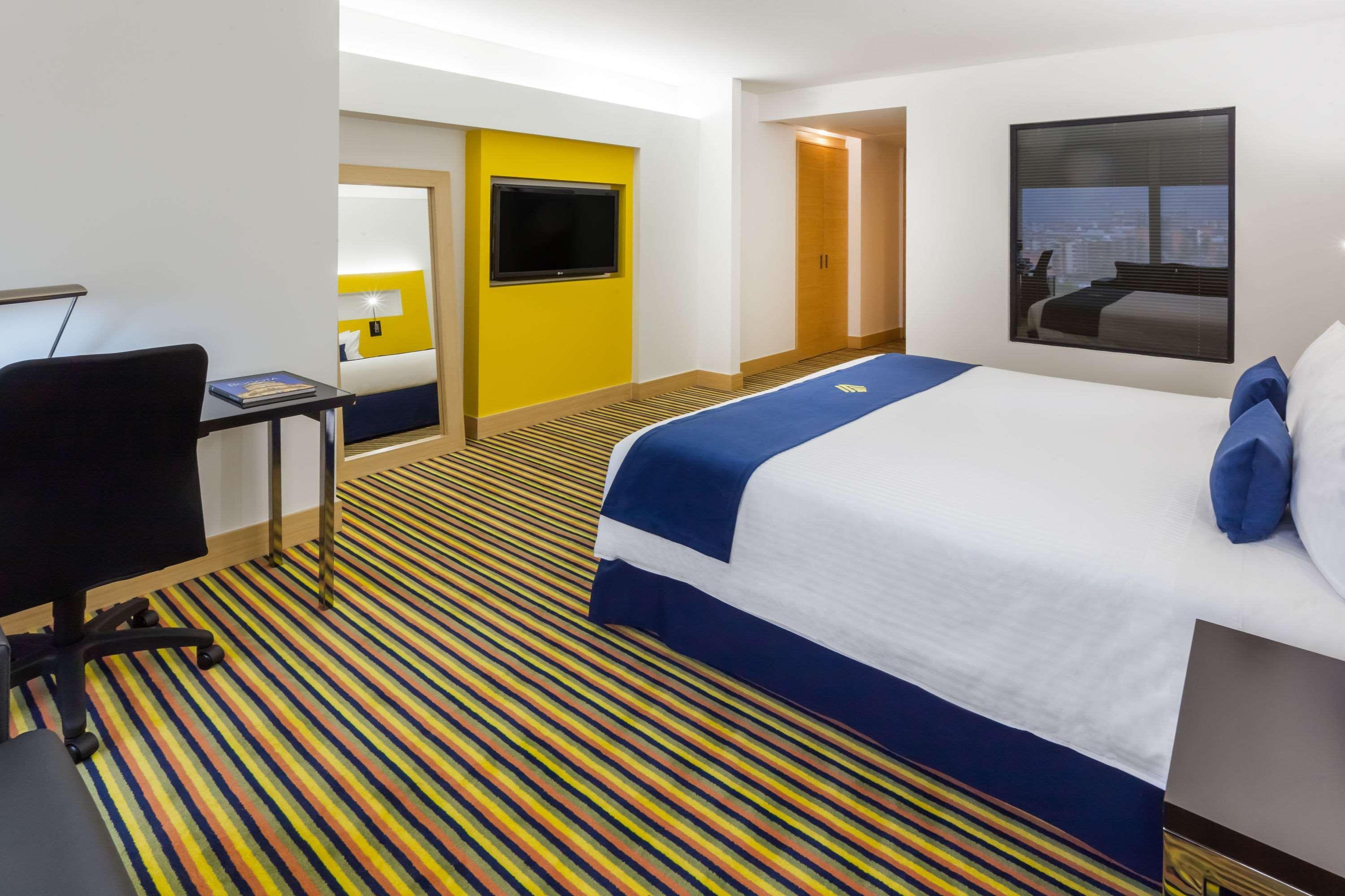 Wyndham Bogota Hotell Eksteriør bilde A room at the hotel