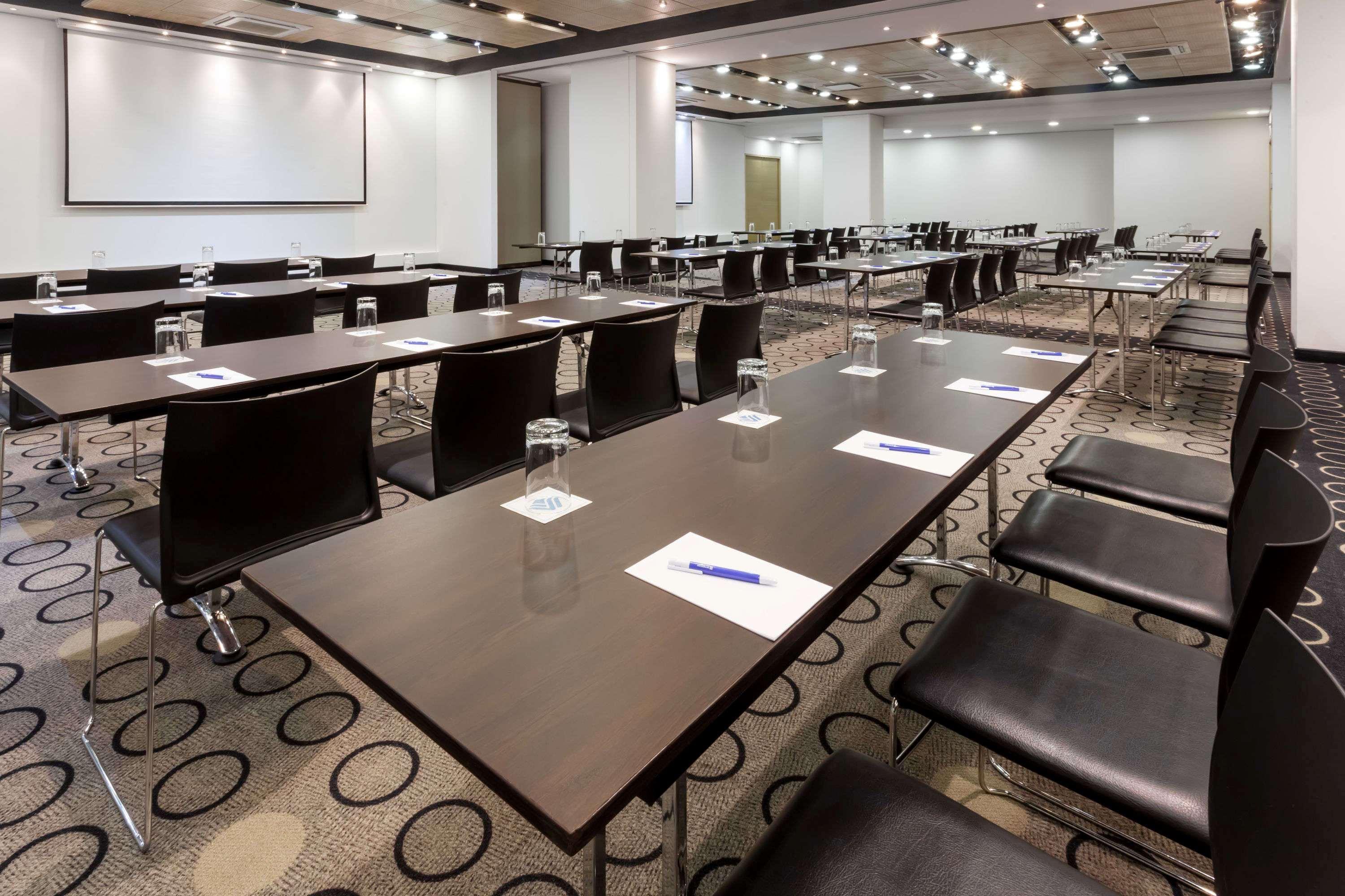 Wyndham Bogota Hotell Eksteriør bilde Meeting room