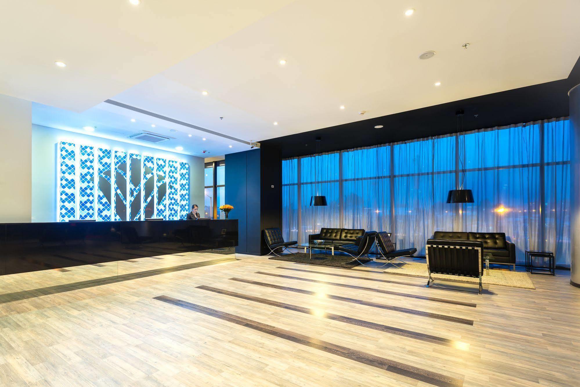 Wyndham Bogota Hotell Eksteriør bilde Lobby