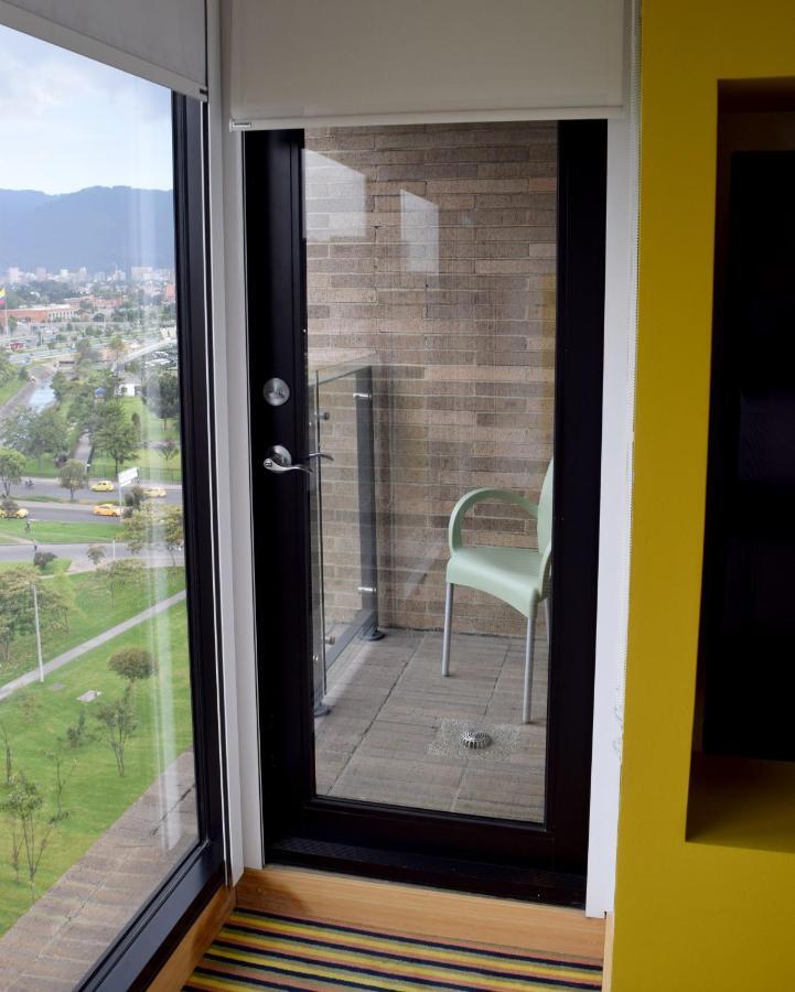 Wyndham Bogota Hotell Eksteriør bilde A balcony in Bogotá, Colombia